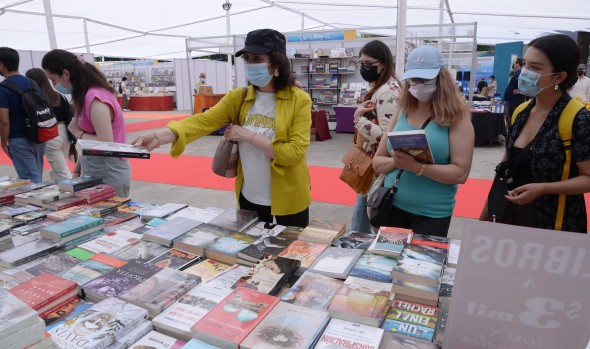 Feria Internacional del Libro de Viña del Mar celebra sus 40 años de manera presencial y gratuita