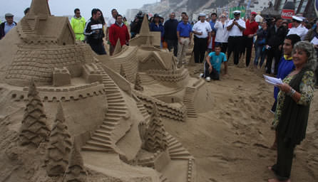 Alcaldesa Virginia Reginato invita a participar  del 30º  Concurso de Castillos de Arena