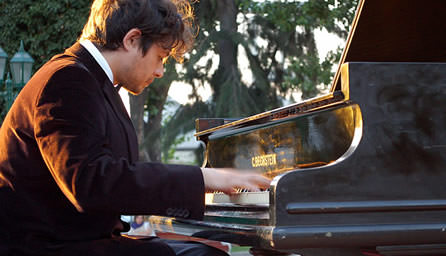 Pianista Pedro Urrutia se presentará en el Teatro Municipal de Viña del Mar