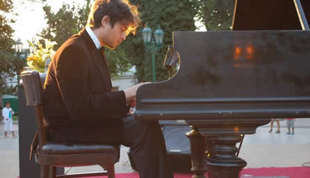 Municipalidad de Viña del Mar invita a concierto del pianista Pedro Urrutia