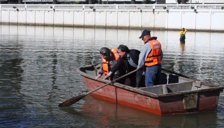 Avance en limpieza de algas en el estero Marga Marga fue destacado por alcaldesa Virginia Reginato
