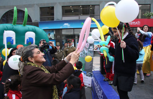 Alcaldesa Virginia Reginato, dia del niño