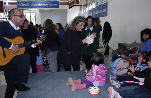 Alcaldesa invita a Vacaciones en tu Barrio