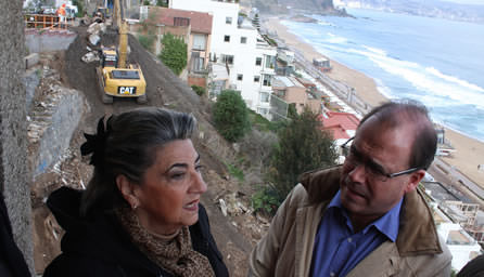 Ministro de OOPP comprometió soluciones definitivas a socavones de Reñaca a alcaldesa Virginia Reginato