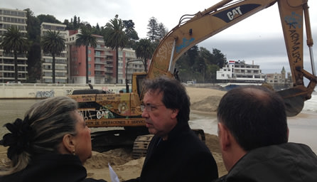 Manejo de barra del estero ante sistema frontal fue inspeccionado por alcaldesa Virginia Reginato