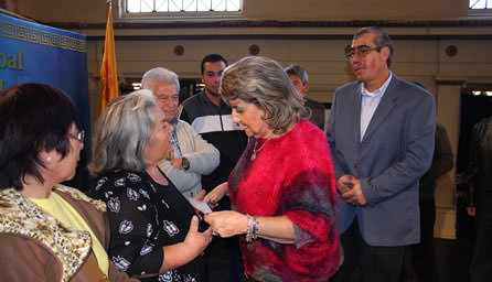 Donación de locatarios de feria Marga Marga a  afectados de incendiode Valparaíso, fue valorado por alcaldesa Virginia Reginato