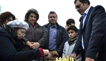 Aplicarán conceptos del ajedrez en alumnos de escuelas municipales de Viña del Mar para mejorar el aprendizaje