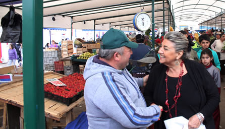 Locatarios del rubro bazar de Feria Caupolicán, con apoyo de la Municipalidad de Viña del Mar ganan fondos para mejorar puestos