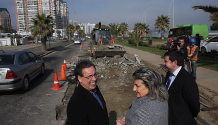 Municipalidad de Viña del Mar repara más de 1000 metros cuadrados de calzada en Av. Jorge Montt