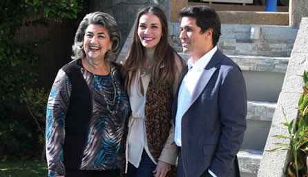 Carolina de Morás y Rafael Araneda fueron confirmados por alcaldesa Virginia Reginato como animadores Viña 2015