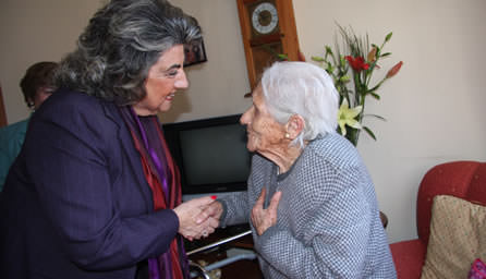 Vecina de Forestal que celebra  101 años de vida fue saludada por alcaldesa Virginia Reginato