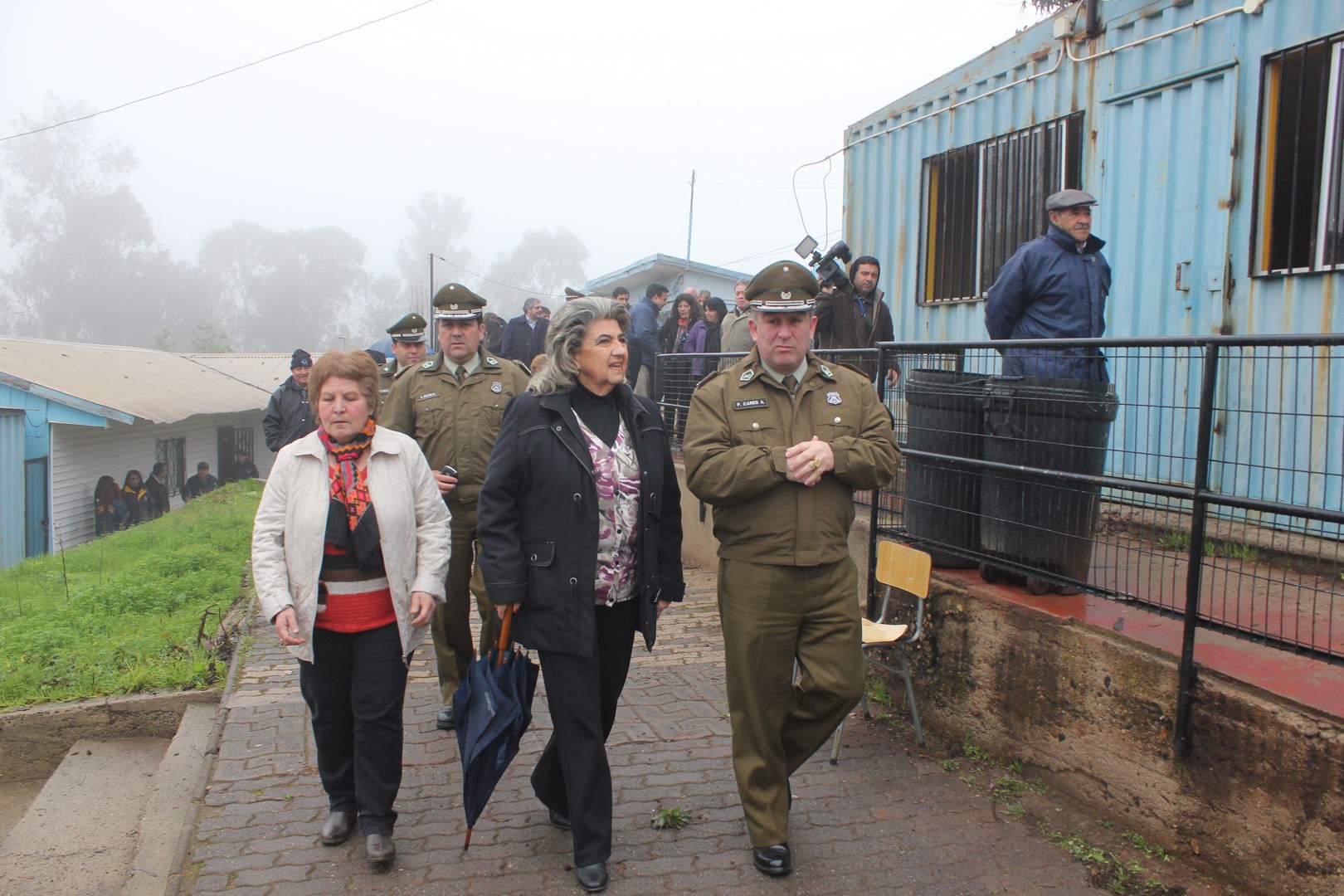 Carabineros y alcaldesa Virginia Reginato  llevan tranquilidad a vecinos de Forestal por futuro cuartel policial
