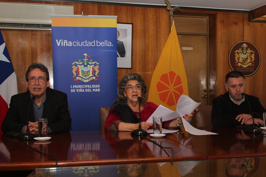 Novedades de espectáculo pirotécnico 2015 en Viña del Mar, fueron dados a conocer por alcaldesa Virginia Reginato