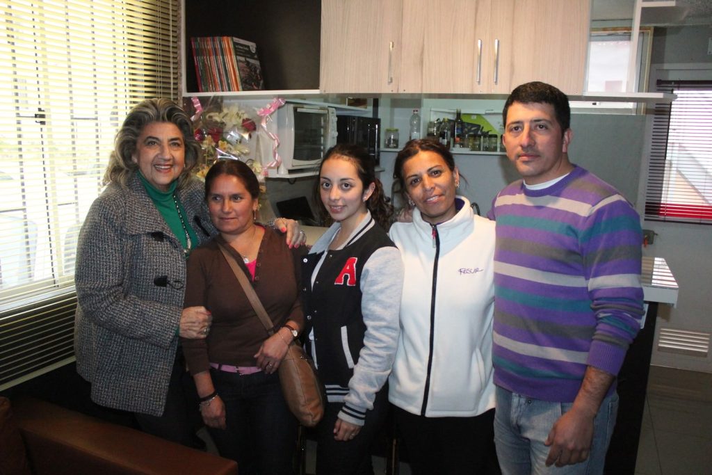 Imagen principal: Vecinos del sector Mirador de Reñaca celebraron obtención de viviendas propias