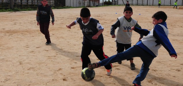 En Escuela de fútbol de la Municipalidad de Viña del Mar  practican los posibles cracks del futuro