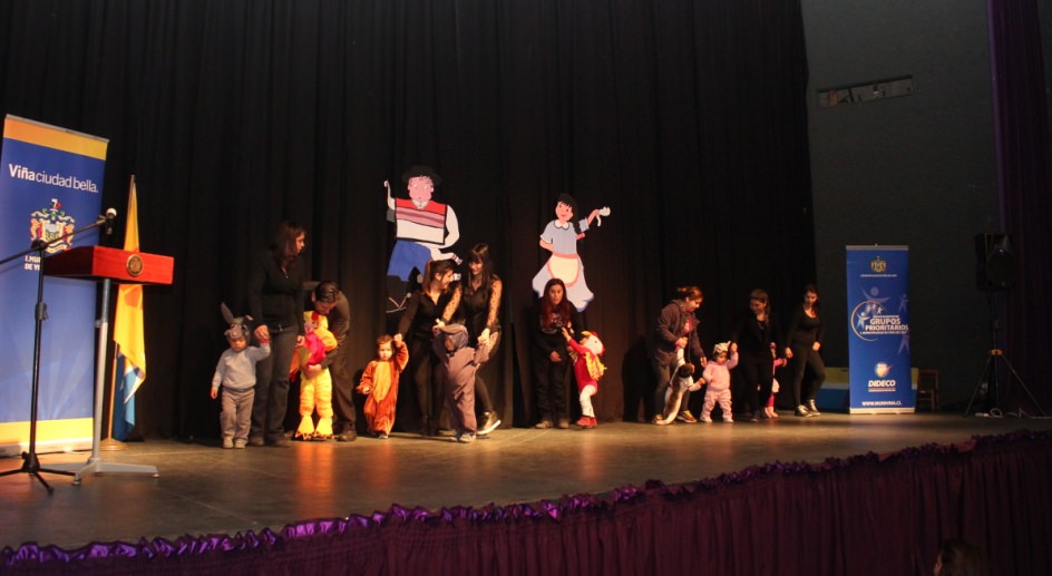 Niños pre-escolares de viña del mar se lucieron en gala folklórica pequeños talentos