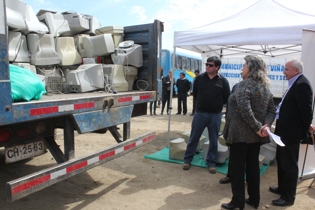 Municipio de Viña del Mar envía 4 toneladas de basura electrónica a empresa de reciclaje para  evitar botarla  en vertederos
