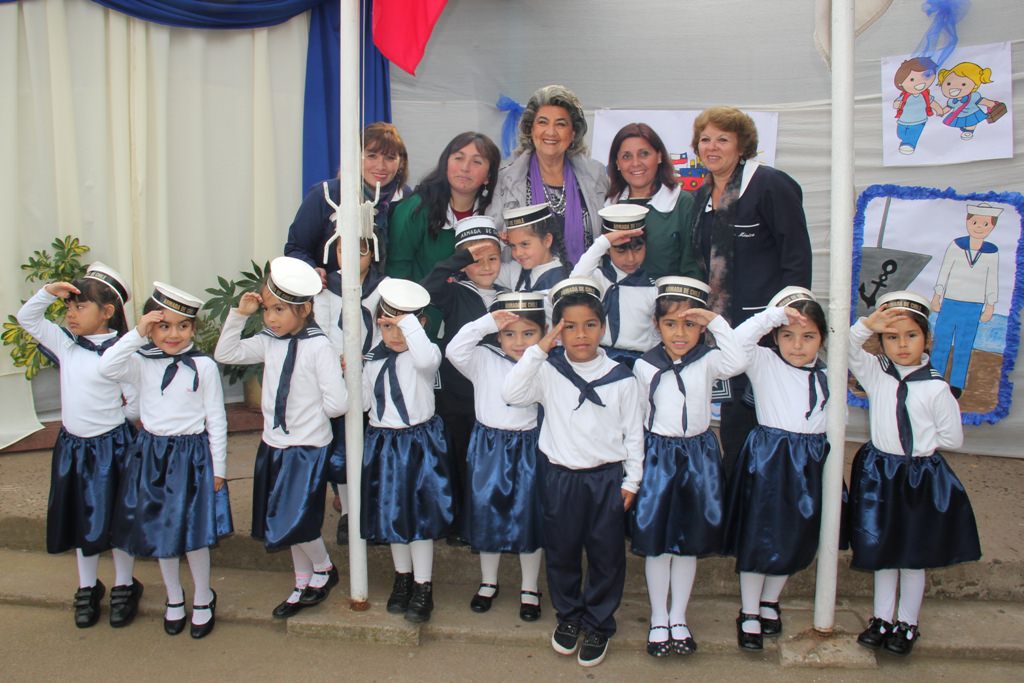 Alianza entre la Armada de Chile y escuela viñamarina beneficiará a 350 alumnos