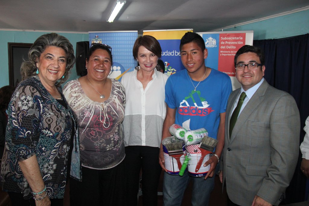 Programa Barrio en Paz residencial inicia taller “Pintando Fachadas en Familia”