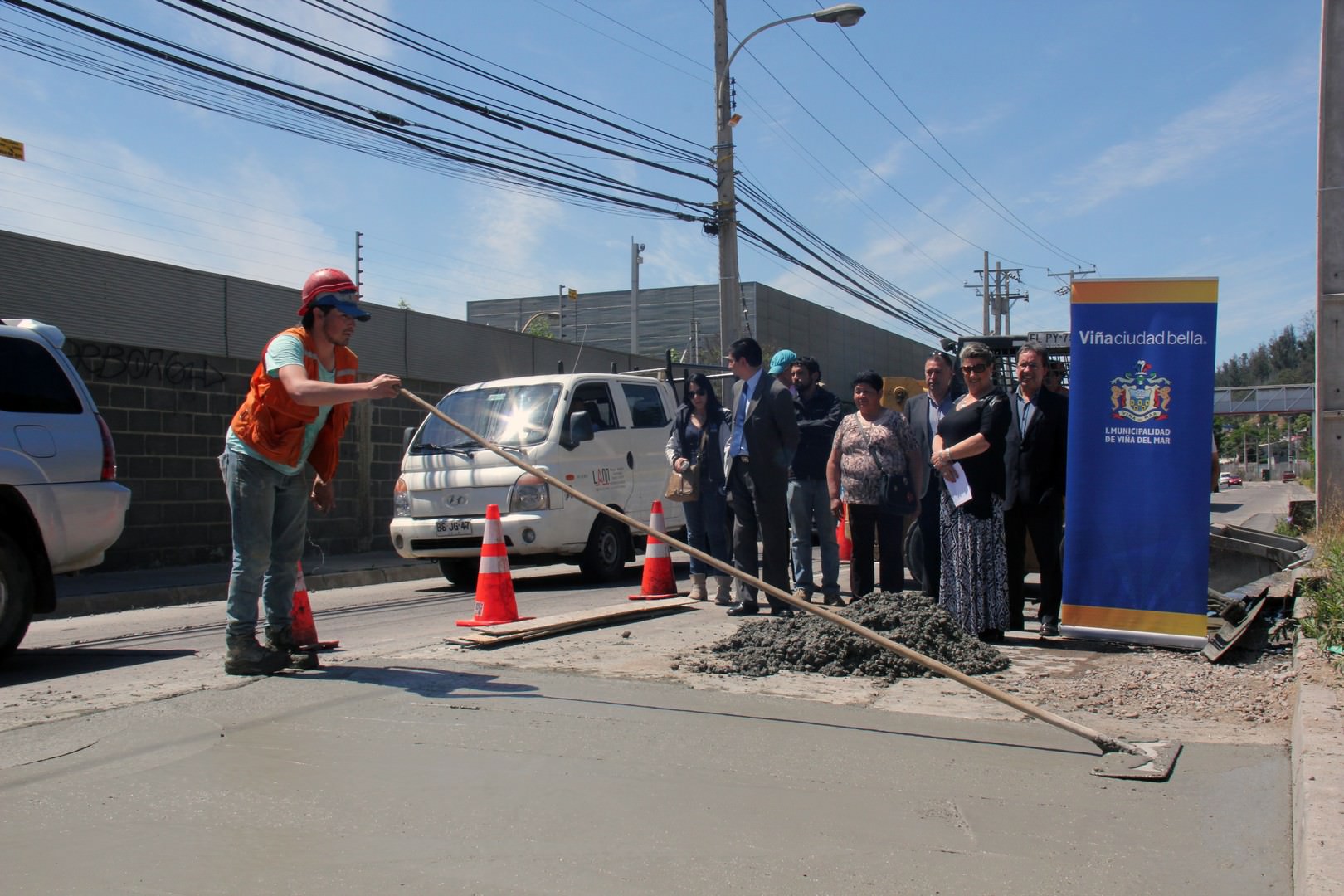 Trabajos de reparación de calle Limache fueron inspeccionados por alcaldesa Virginia Reginato