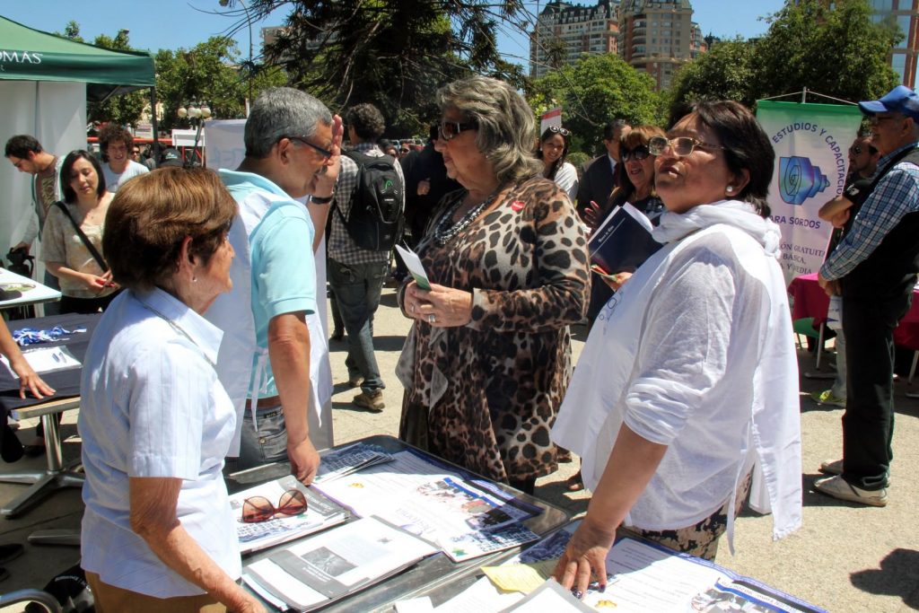 Imagen principal: Municipio de Viña del Mar realizó actividad para sensibilizar a los viñamarinos sobre la discapacidad