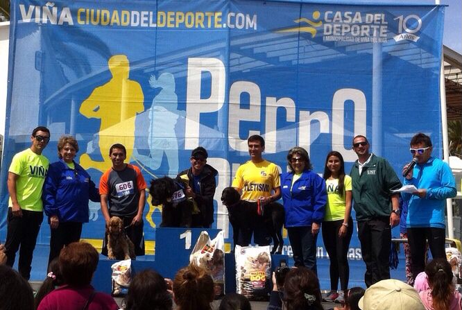 Mascotas despidieron el año participando en la última fecha de la Perrorunning de la Municipalidad de Viña del Mar