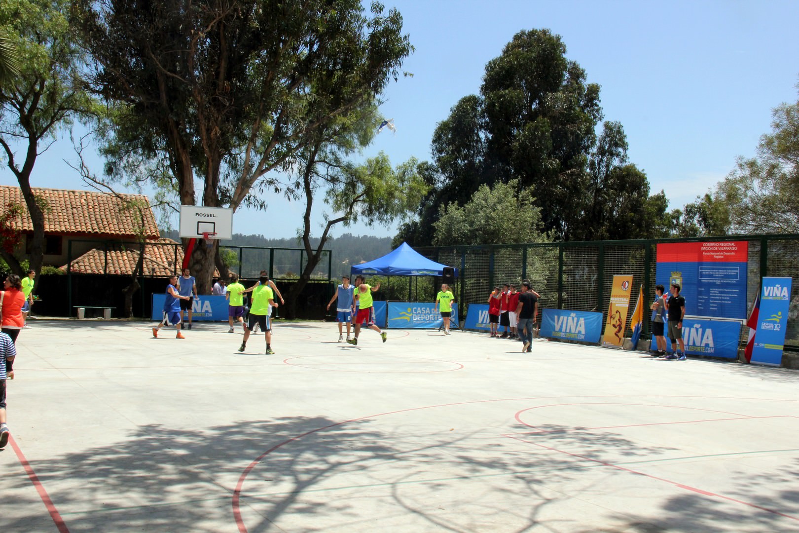 Remodelada cancha y plaza de Jardín del Mar  inauguró alcaldesa Virginia Reginato