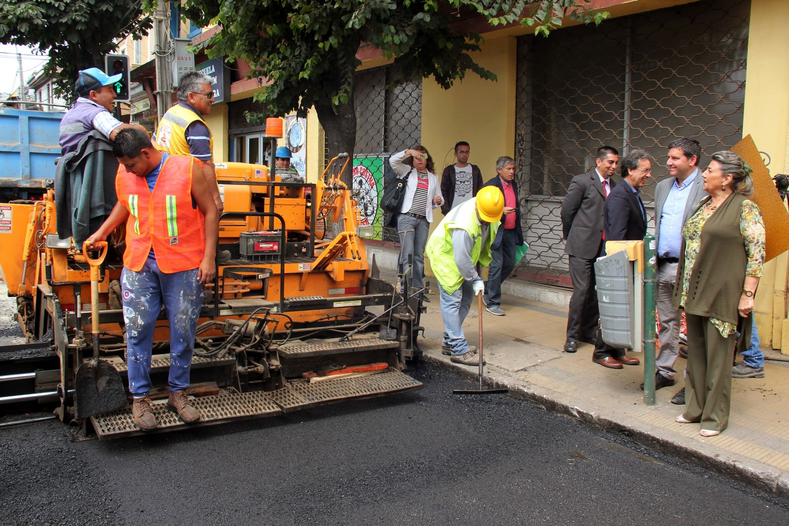 Municipalidad de Viña del Mar comenzó reparación de calle Von Schroeders