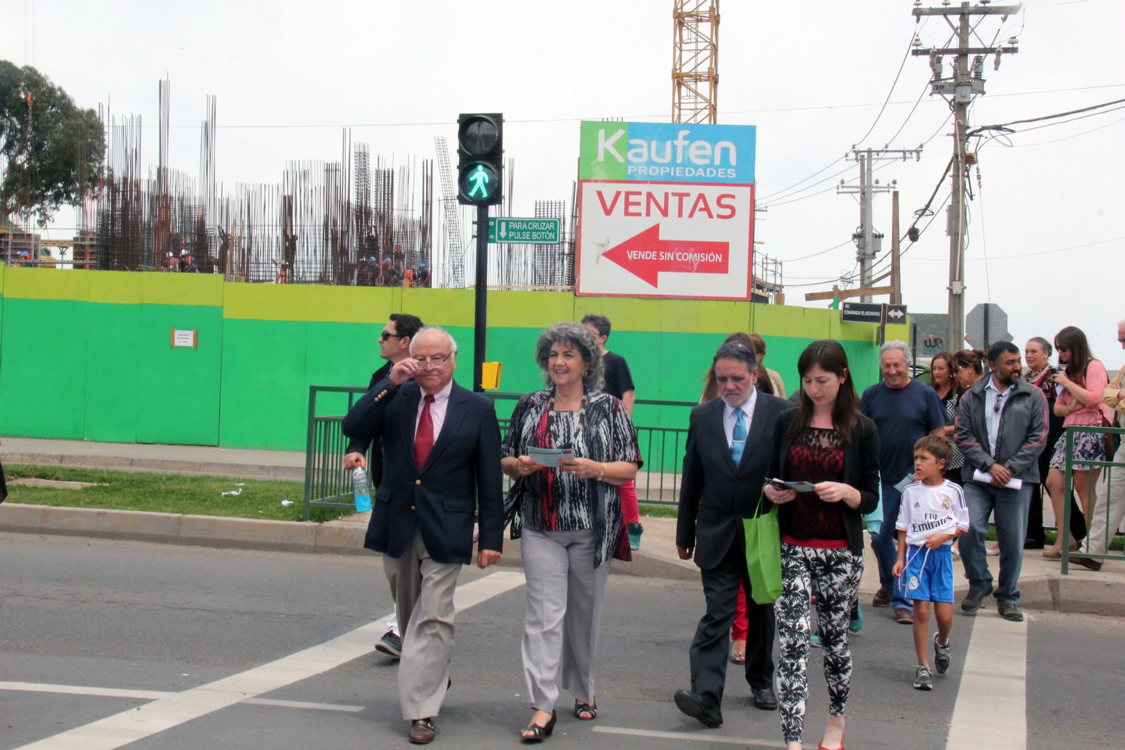 Dos nuevos semáforos para transitada arteria de Reñaca fueron puestos en funcionamiento por alcaldesa Virginia Reginato