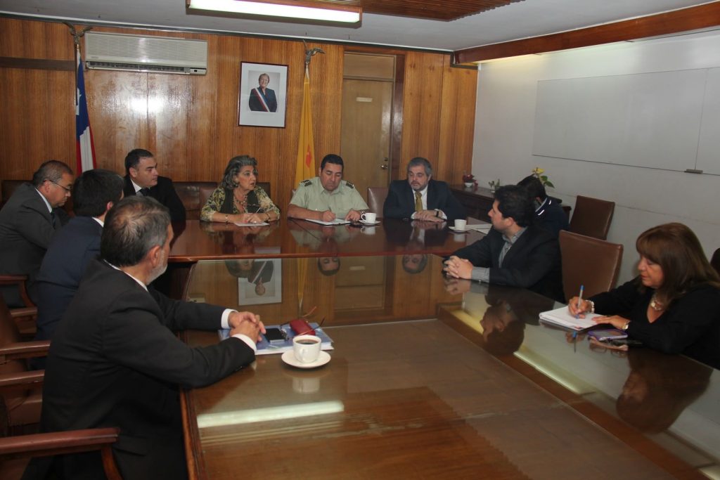 Imagen principal: Mesa de seguridad convocada por alcaldesa Virginia Reginato, evaluó trabajo policial por compras de fin de año