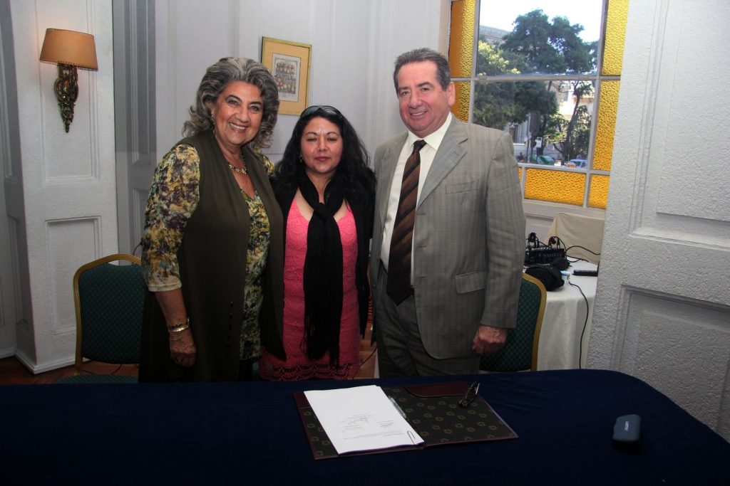 Imagen principal: Trabajadores asistentes de la educación de Viña del Mar recibirán importantes beneficios tras nuevo convenio con Corporación Municipal