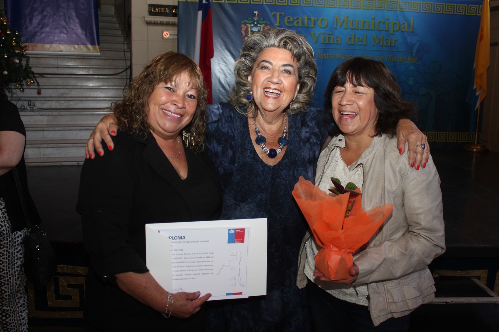 45 familias viñamarinas recibieron subsidio de recuperación de condominios sociales de parte de alcaldesa Virginia Reginato y Minvu