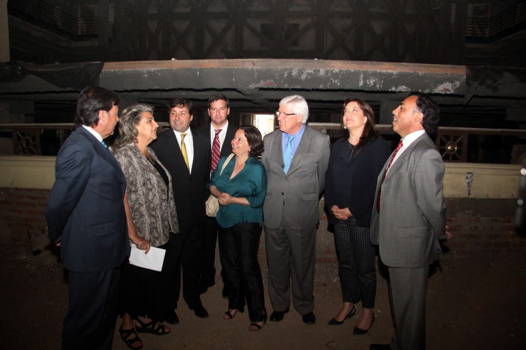 Imagen principal: Alcaldesa Virginia Reginato agradeció recursos para restauración del Teatro Municipal de Viña del Mar