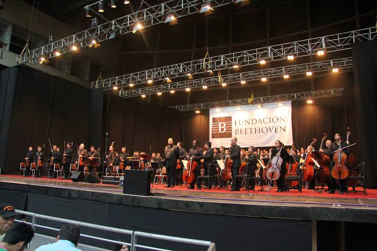 Una majestuosa presentación de obra Carmina Burana se realizó en la Quinta Vergara