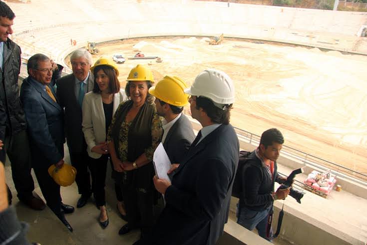 Ministra del Deporte conforme por avance de obras de Estadio Sausalito
