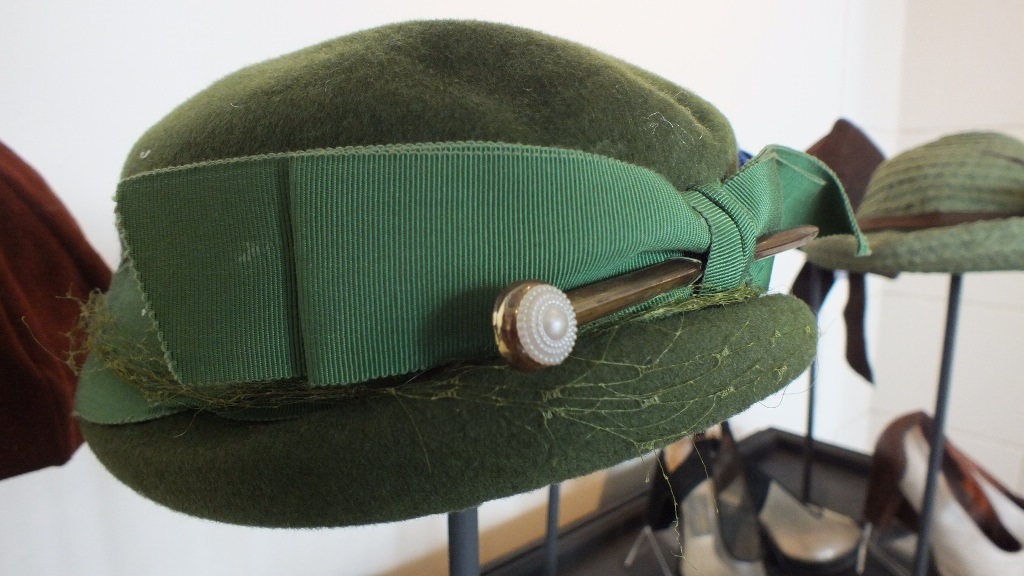 Municipio de Viña del Mar invita a exposición de vestuario y accesorios de principios del siglo XX