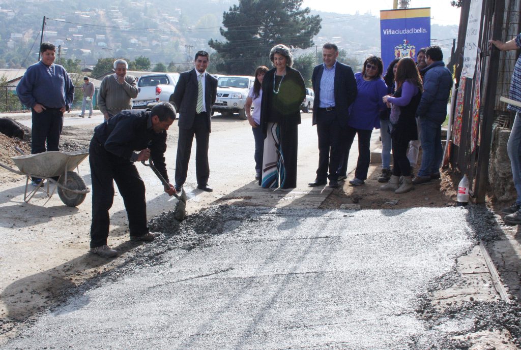 Imagen principal: Municipalidad de Viña del Mar adjudicó obras de reparación de aceras en diversos sectores de la comuna