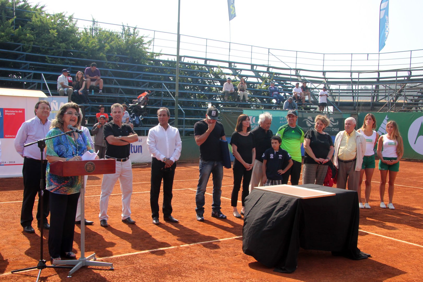 Nominación de court de tenis con nombre de Nicolás Massú fue valorado por alcaldesa Virginia Reginato