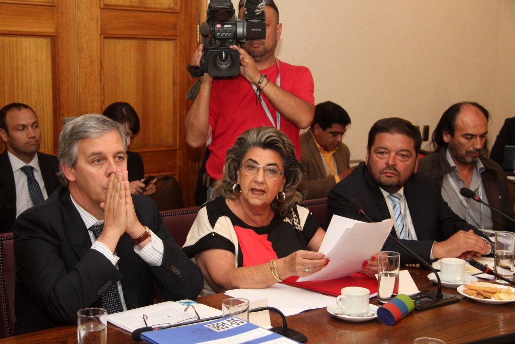 Imagen principal: Proyecto que modifica Ley de casinos sigue su curso favorable en Cámara de Diputados informó alcaldesa Virginia Reginato