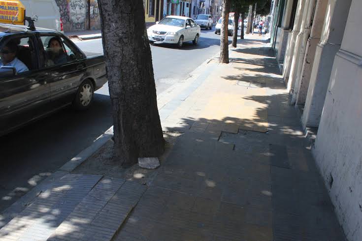 Municipio de Viña del Mar iniciará reposición de aceras en calle Von Schroeders