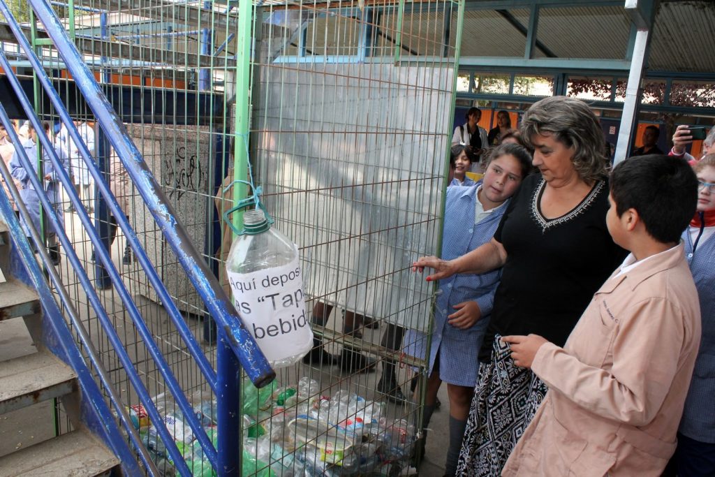 Imagen principal: Programa de educación ambiental y reciclaje 2015 en escolares,  dio inicio alcaldesa Virginia Reginato