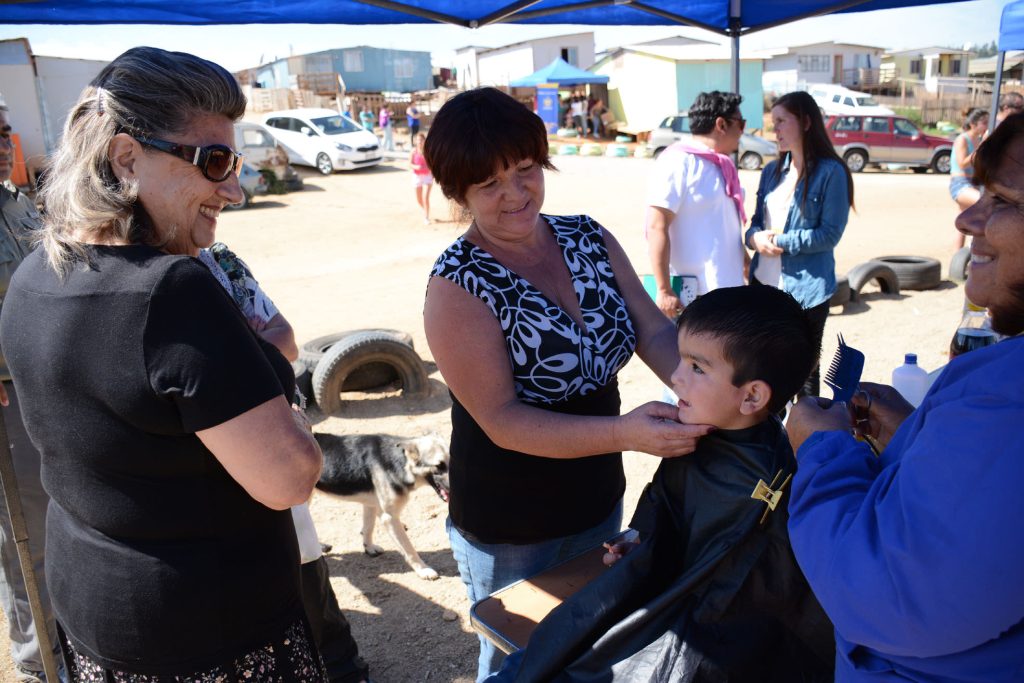 Imagen principal: Familias del Comité Esperanza 2011 fueron beneficiadas con operativo social de la Municipalidad de Viña del Mar