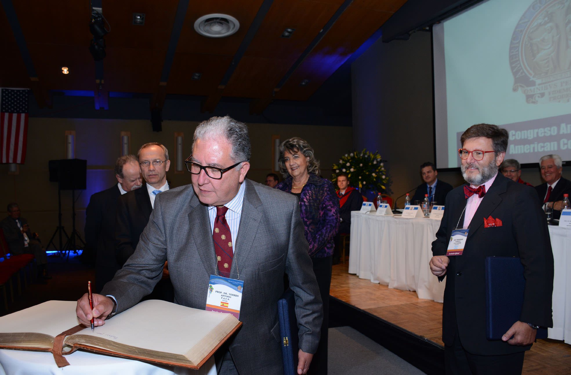 59° Congreso del capítulo chileno-americano del colegio de cirujanos inauguró alcaldesa Virginia Reginato