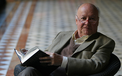 Municipalidad de Viña del Mar  invita a conversatorio con Jorge Edwards en el Foyer del Teatro Municipal