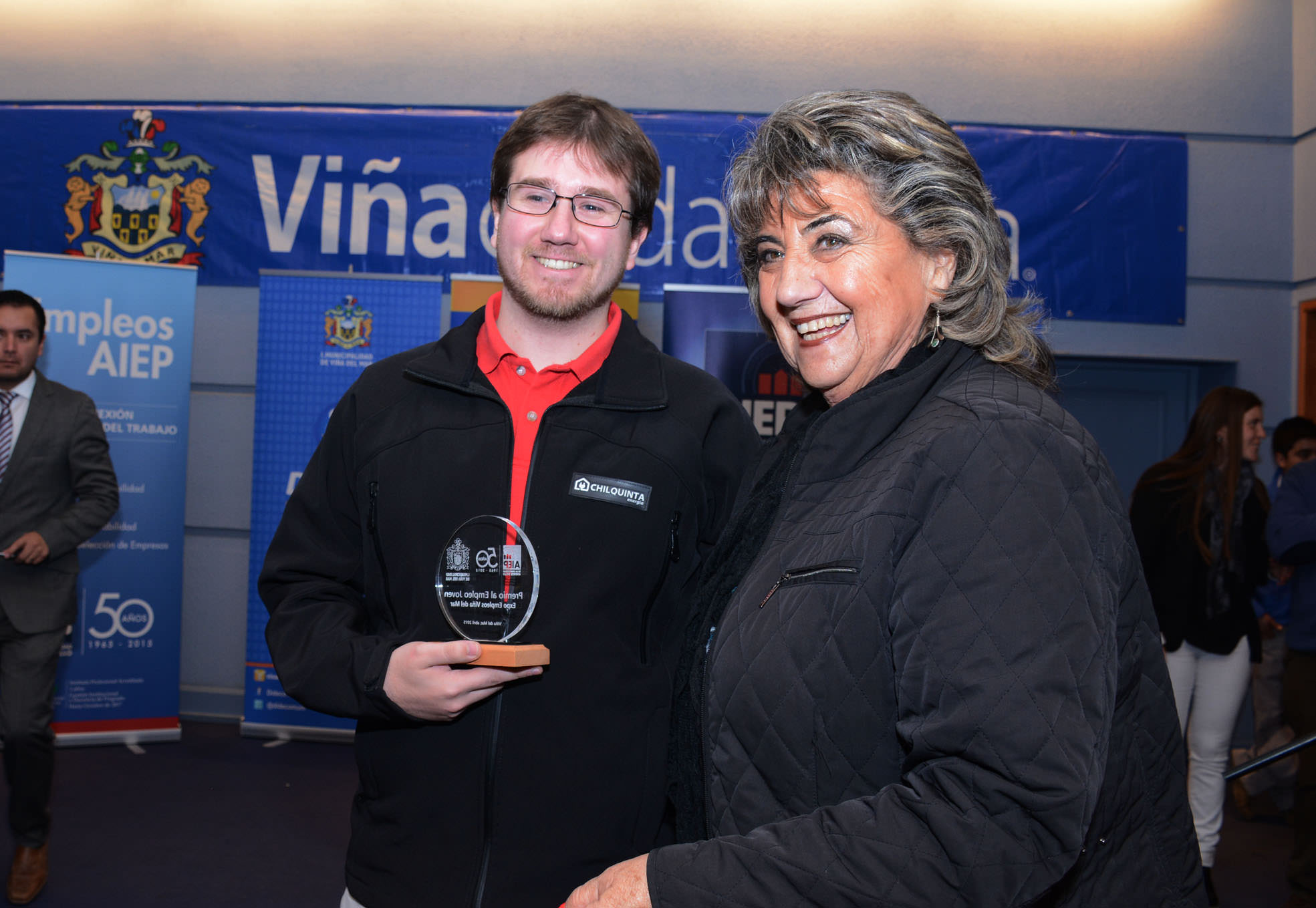 Con numerosas vacantes disponibles  alcaldesa Virginia Reginato, inauguró “Expo empleos AIEP Viña del Mar 2015”