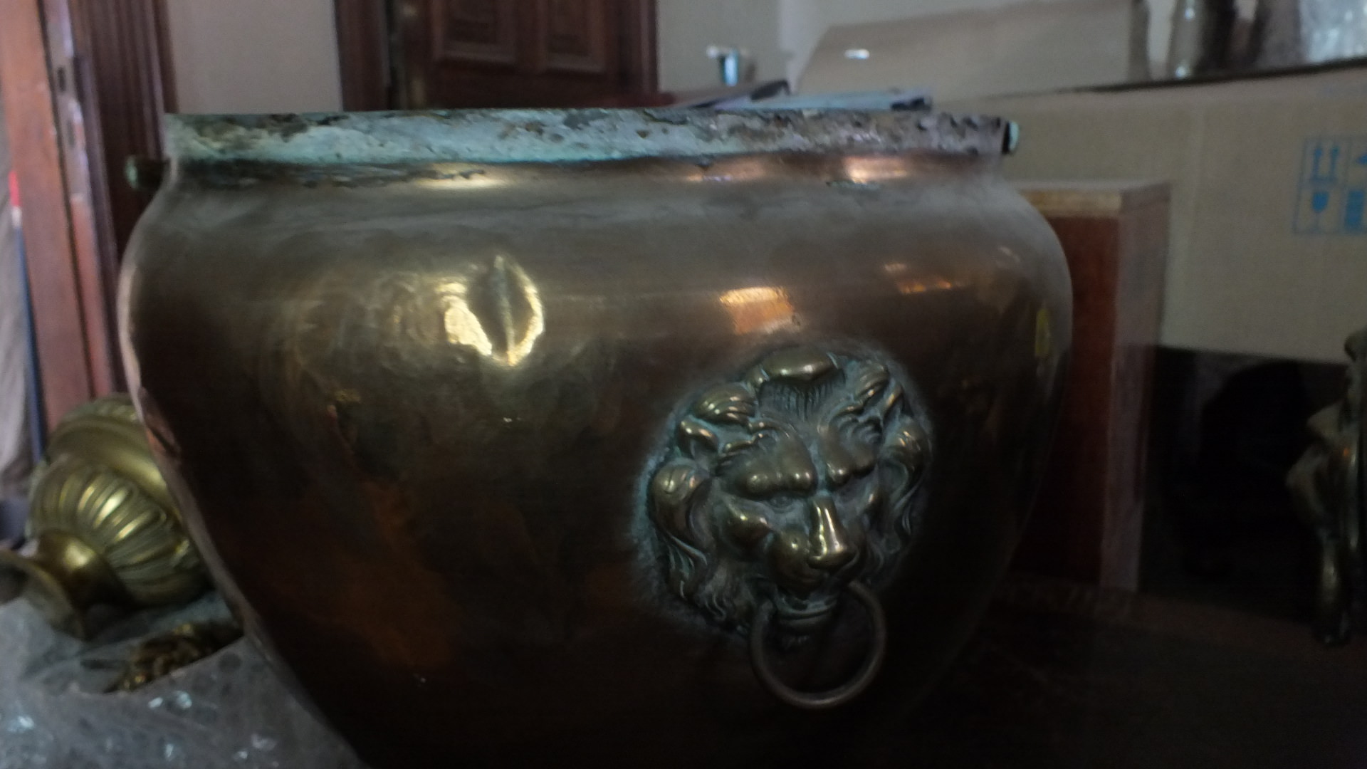 Municipio de Viña del Mar llamó a licitación para restaurar objetos de arte de metal del Palacio Rioja