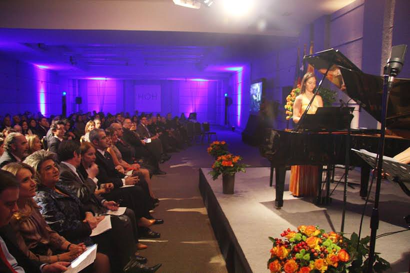 Gala musical del 21 de mayo estará dedicada al Festival de Viña del Mar, infomó alcaldesa Virginia Reginato