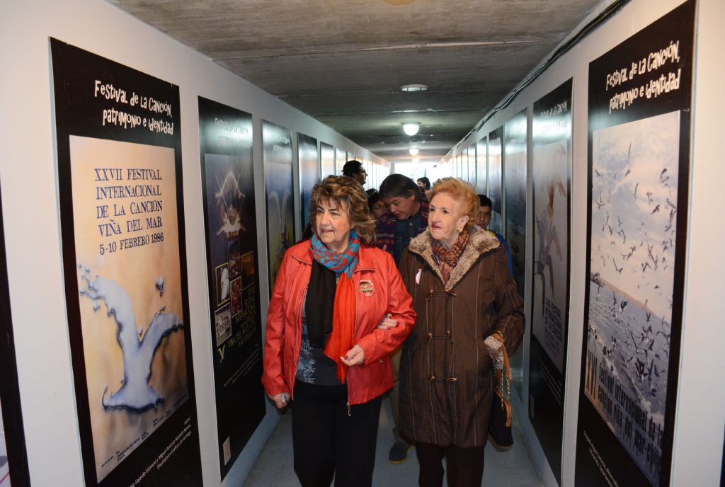 Imagen principal: Miles de  vecinos y turistas participaron del Día del Patrimonio en las variadas actividades organizadas por el municipio de Viña del Mar