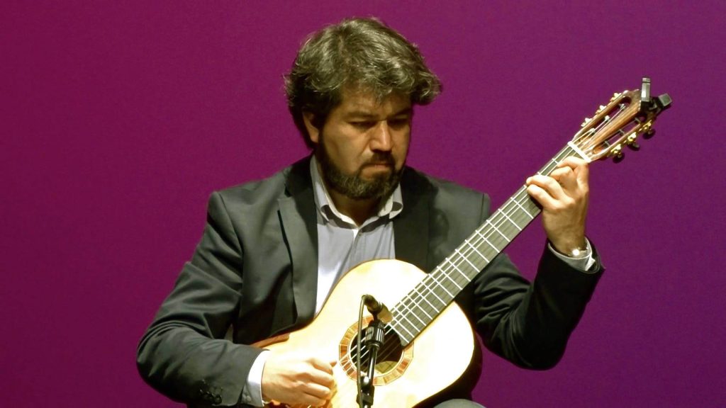 Imagen principal: Municipio de Viña del Mar invita a viaje musical por Hispanoamérica del  guitarrista Pablo Palacios