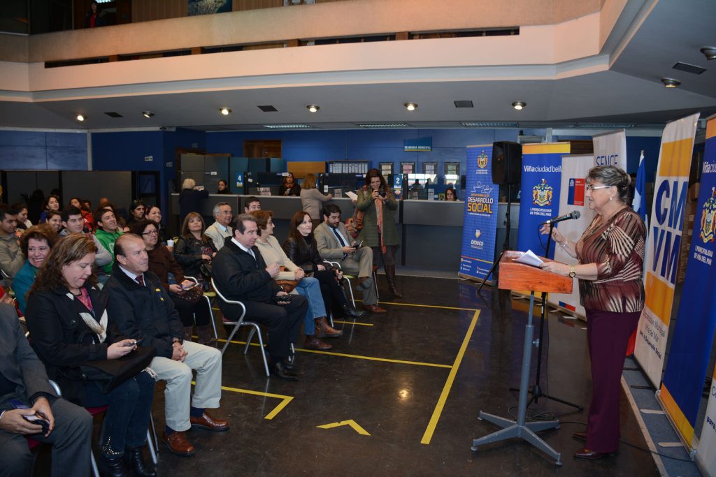 Imagen principal: Una invitación a inscribirse en cursos de capacitación laboral realizó alcaldesa Virginia Reginato